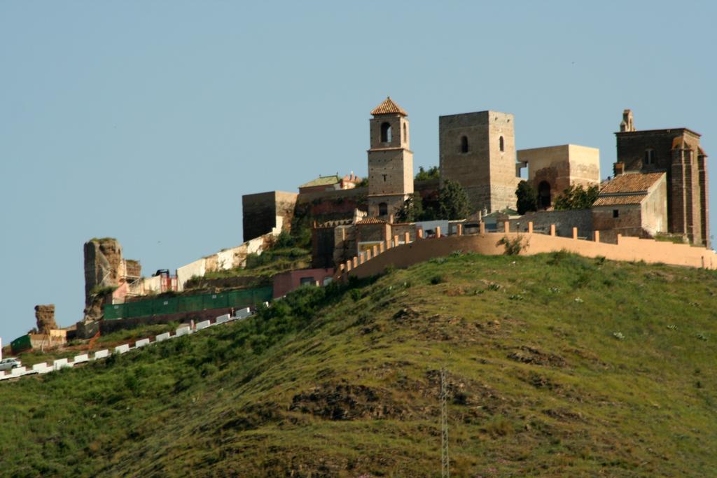 Atico Guadalhorce - Mirador Privado Con Barbacoa Y Solarium Apartman Álora Kültér fotó