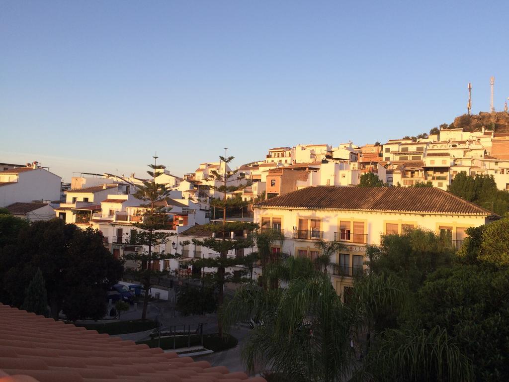 Atico Guadalhorce - Mirador Privado Con Barbacoa Y Solarium Apartman Álora Kültér fotó